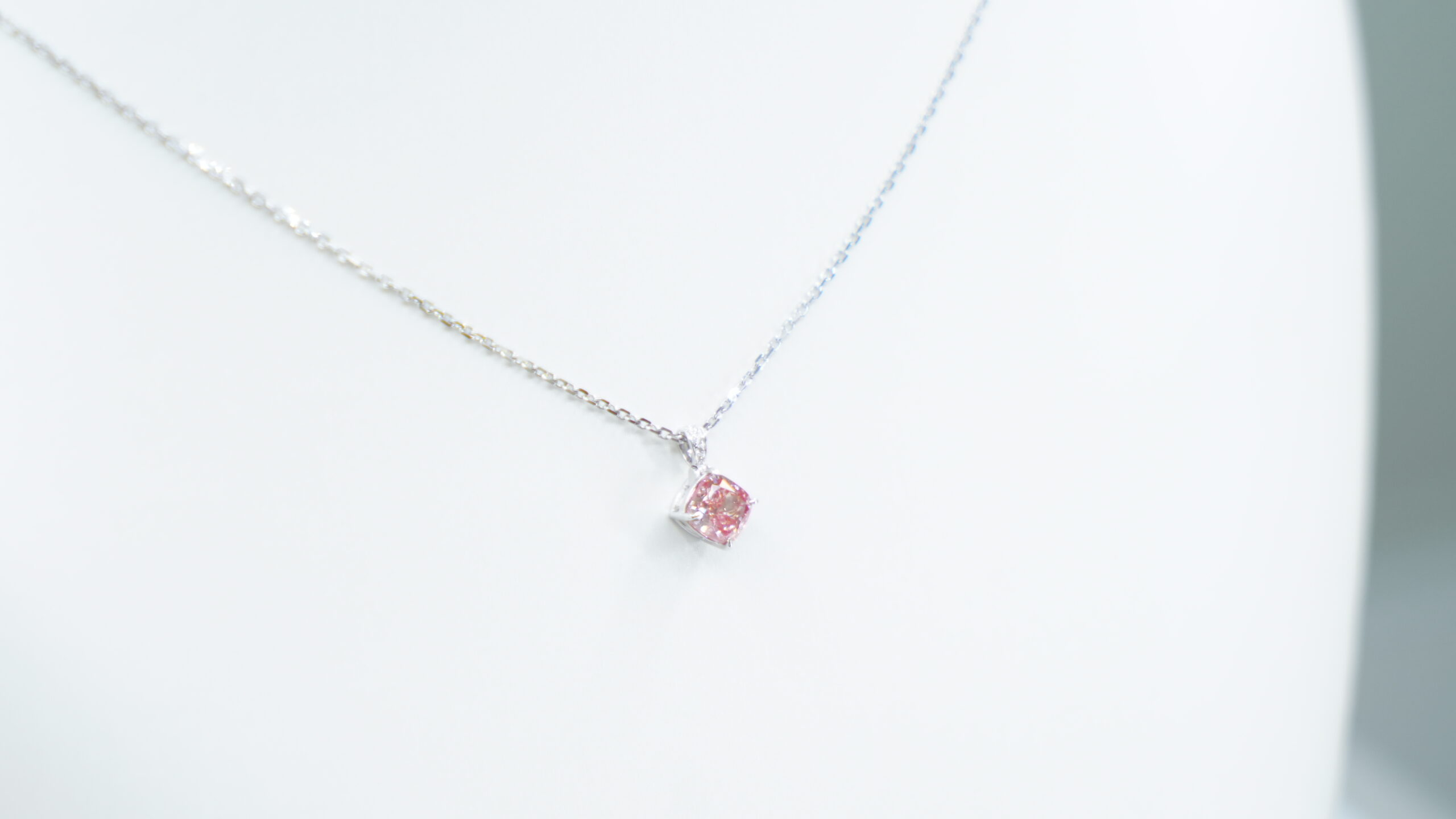 1.012 carat tw cushion laboratory grown pink diamond halo pendant necklace in 9kt white gold 1.012 carat tw cushion laboratory grown pink diamond halo pendant necklace in 9kt white gold