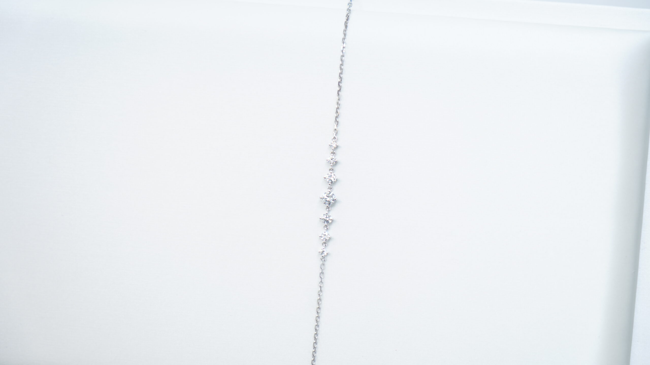 0.587 carat tw round laboratory grown diamond bracelet in 9kt white gold 0.587 carat tw round laboratory grown diamond bracelet in 9kt white gold