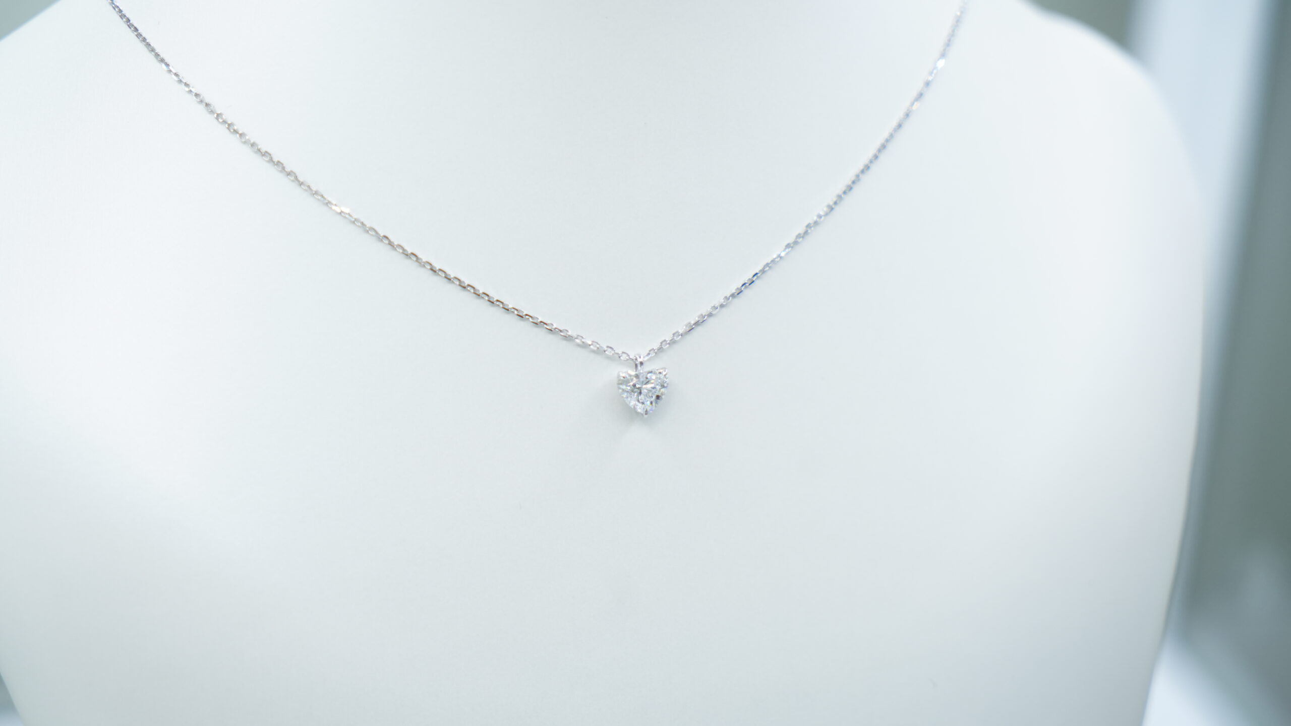 1.235 carat tw round laboratory grown pink diamond halo pendant necklace in 9kt white gold 1.235 carat tw round laboratory grown pink diamond halo pendant necklace in 9kt white gold