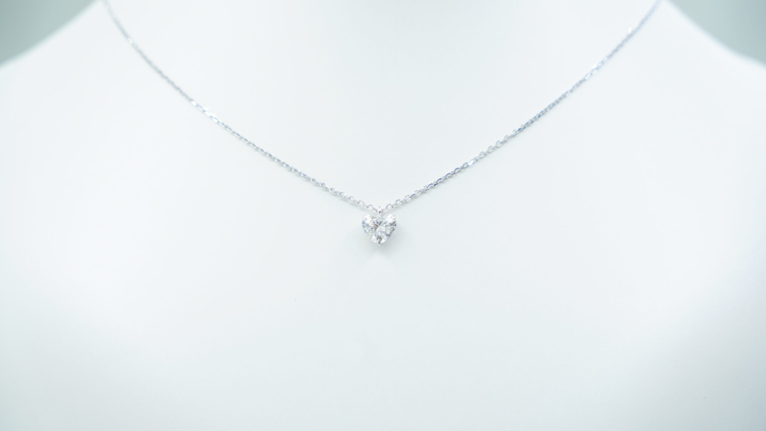 1.235 carat tw round laboratory grown pink diamond halo pendant necklace in 9kt white gold