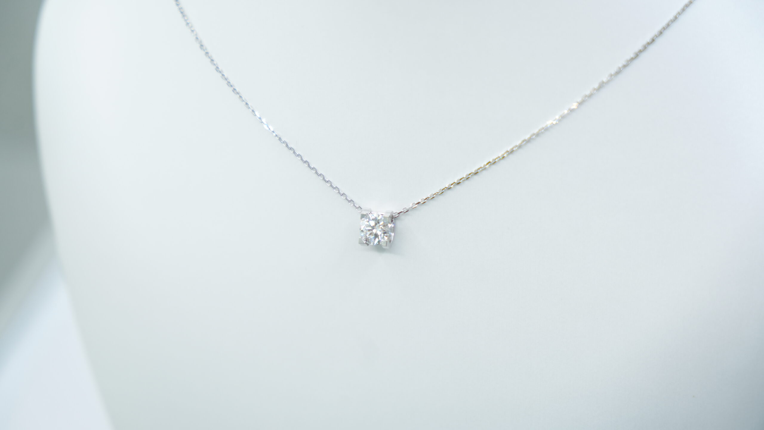 1.07 carat tw round laboratory grown diamond necklace in 9kt white gold 1.07 carat tw round laboratory grown diamond necklace in 9kt white gold