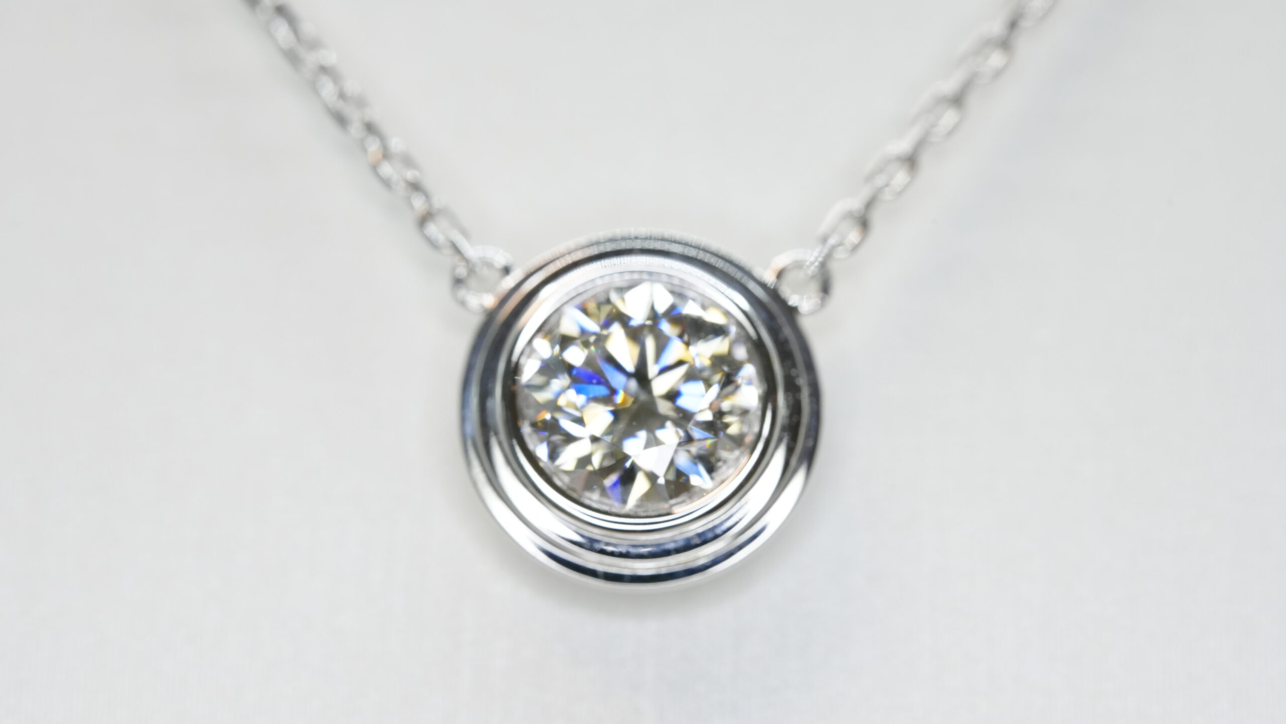 Round laboratory grown diamond necklace Round laboratory grown diamond necklace