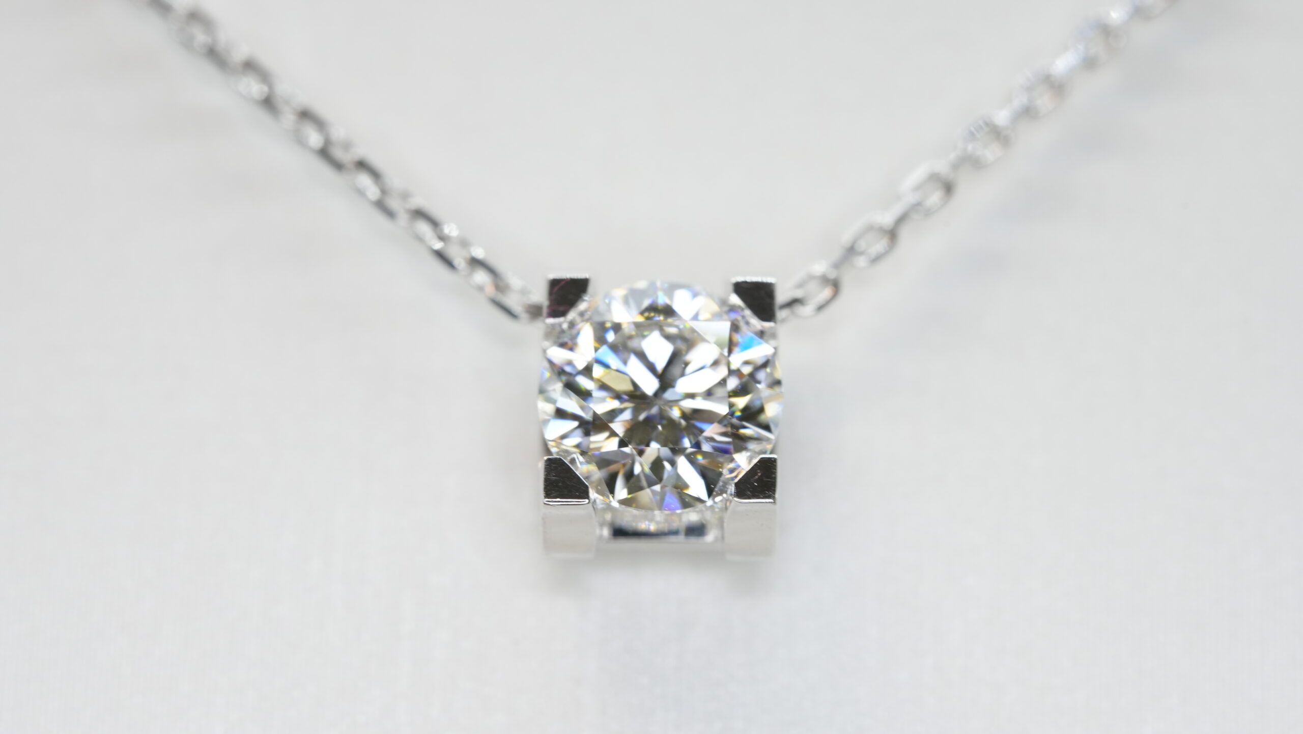 Round laboratory grown diamond necklace Round laboratory grown diamond necklace