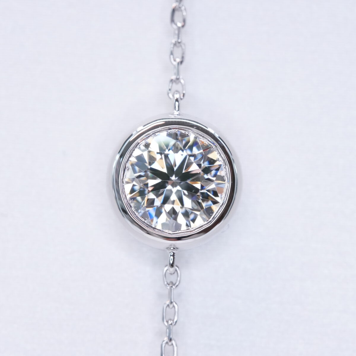 Round laboratory grown diamond bracelet