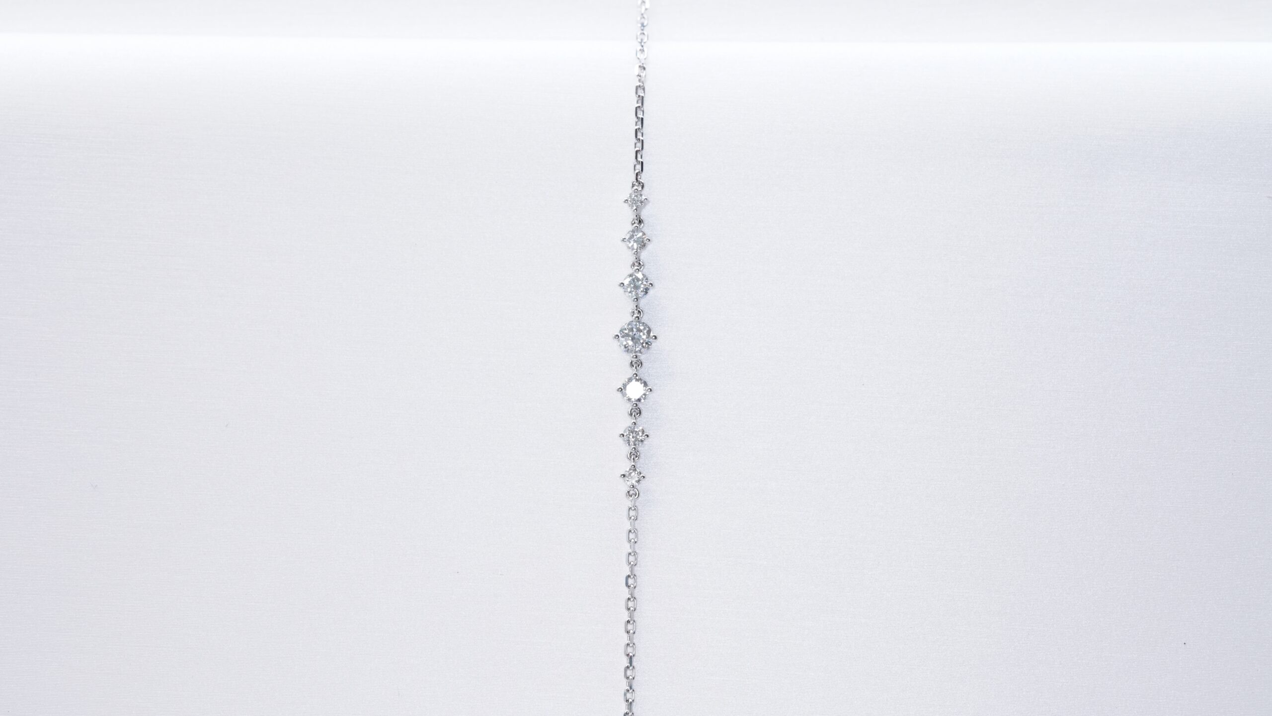 Round laboratory grown diamond bracelet Round laboratory grown diamond bracelet