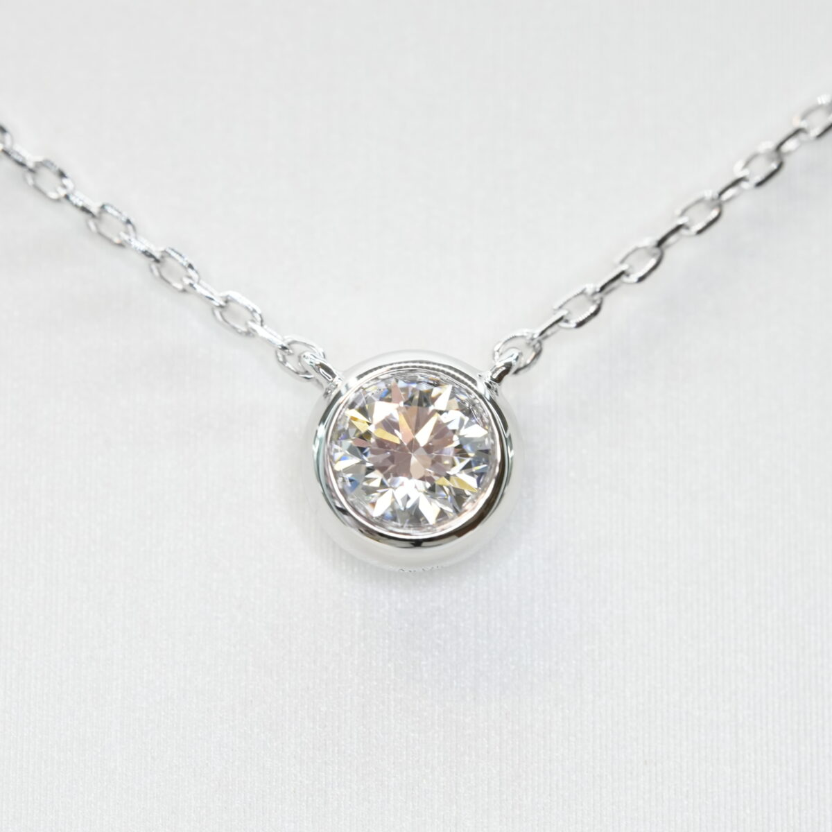 Round laboratory grown diamond necklace