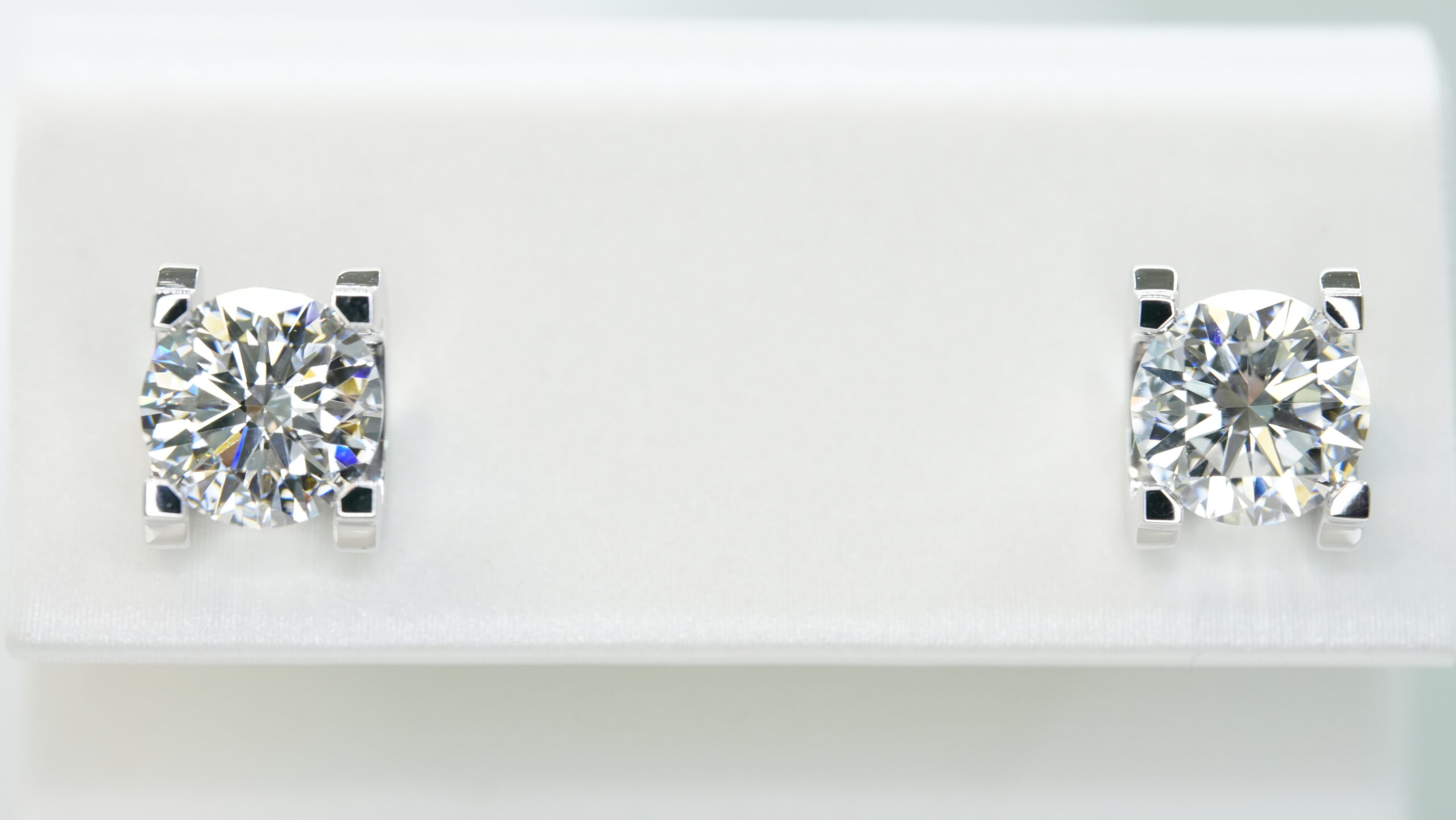 Round laboratory grown diamond earrings Round laboratory grown diamond earrings