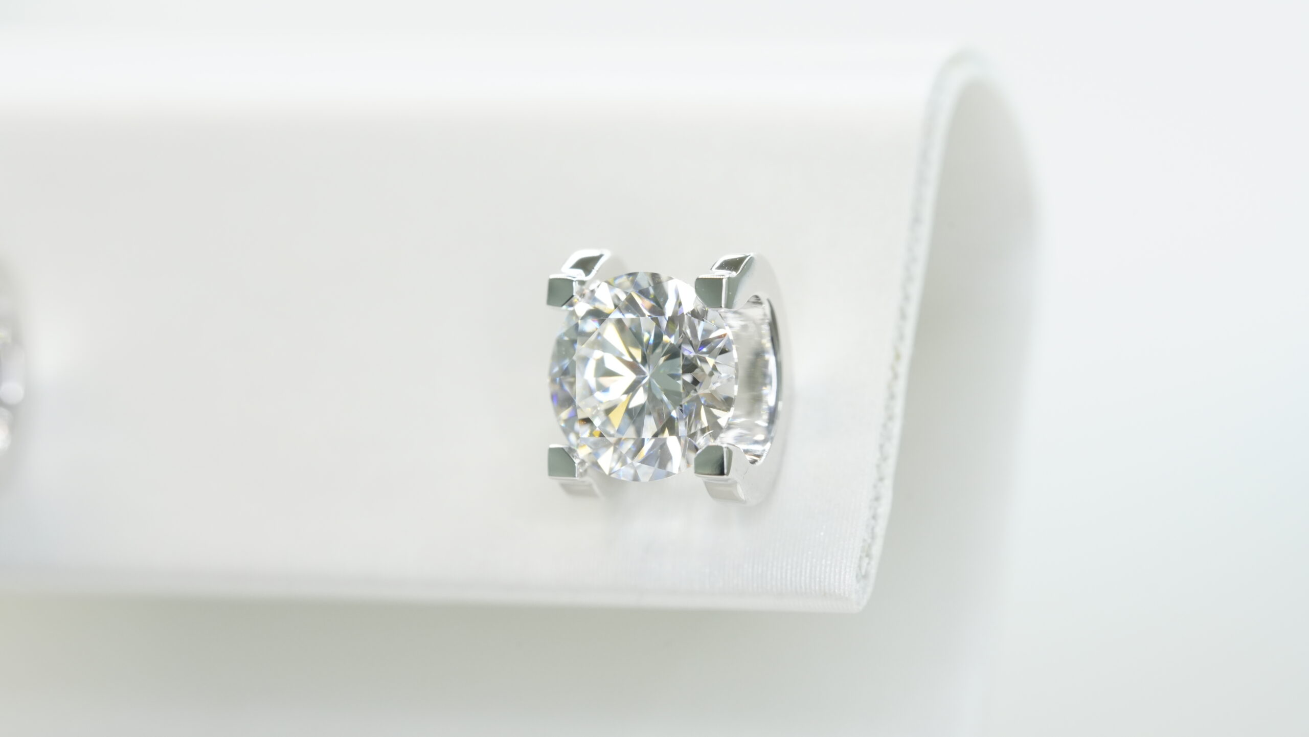 Round laboratory grown diamond earrings Round laboratory grown diamond earrings