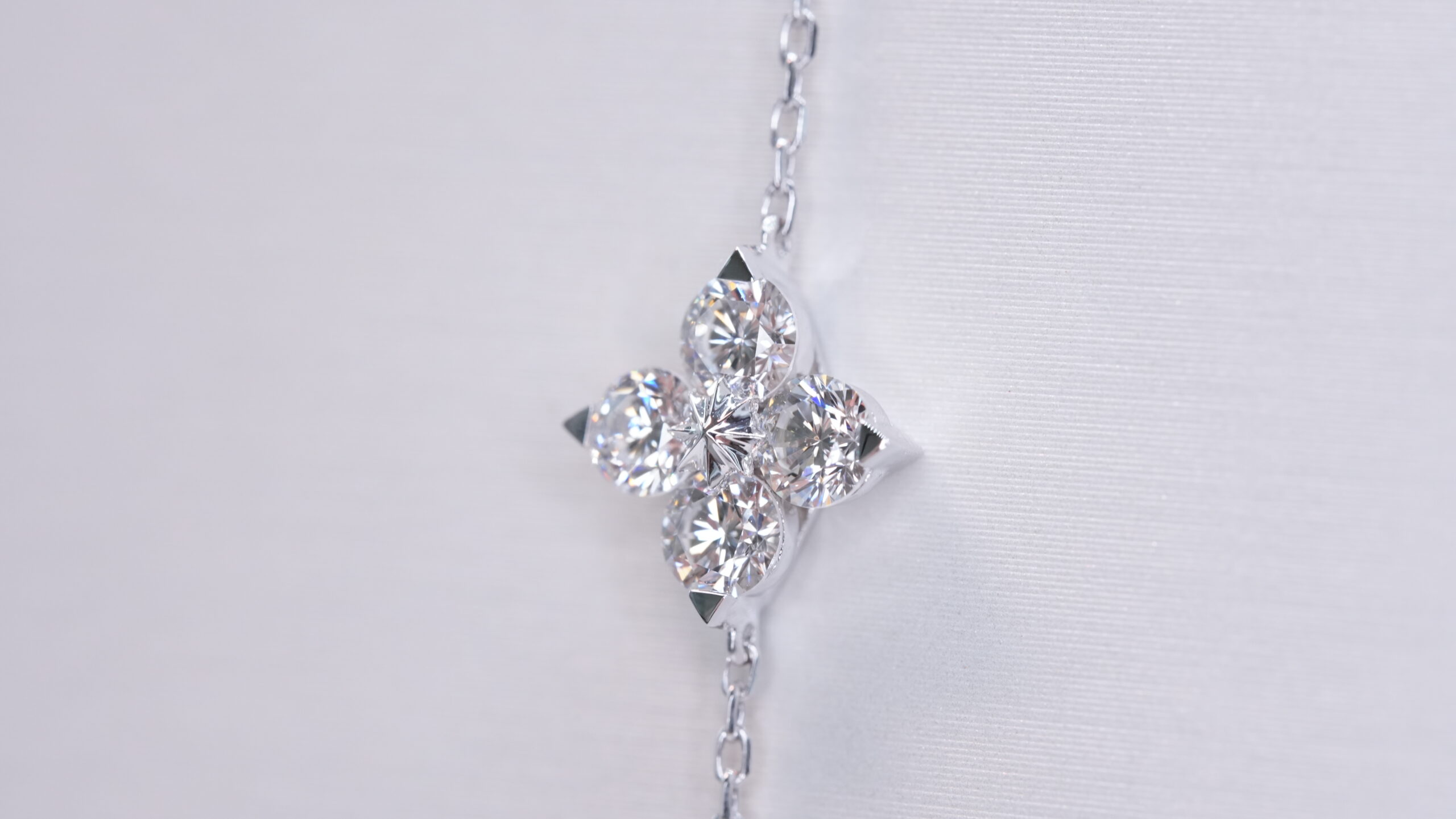 Round laboratory grown diamond bracelet Round laboratory grown diamond bracelet