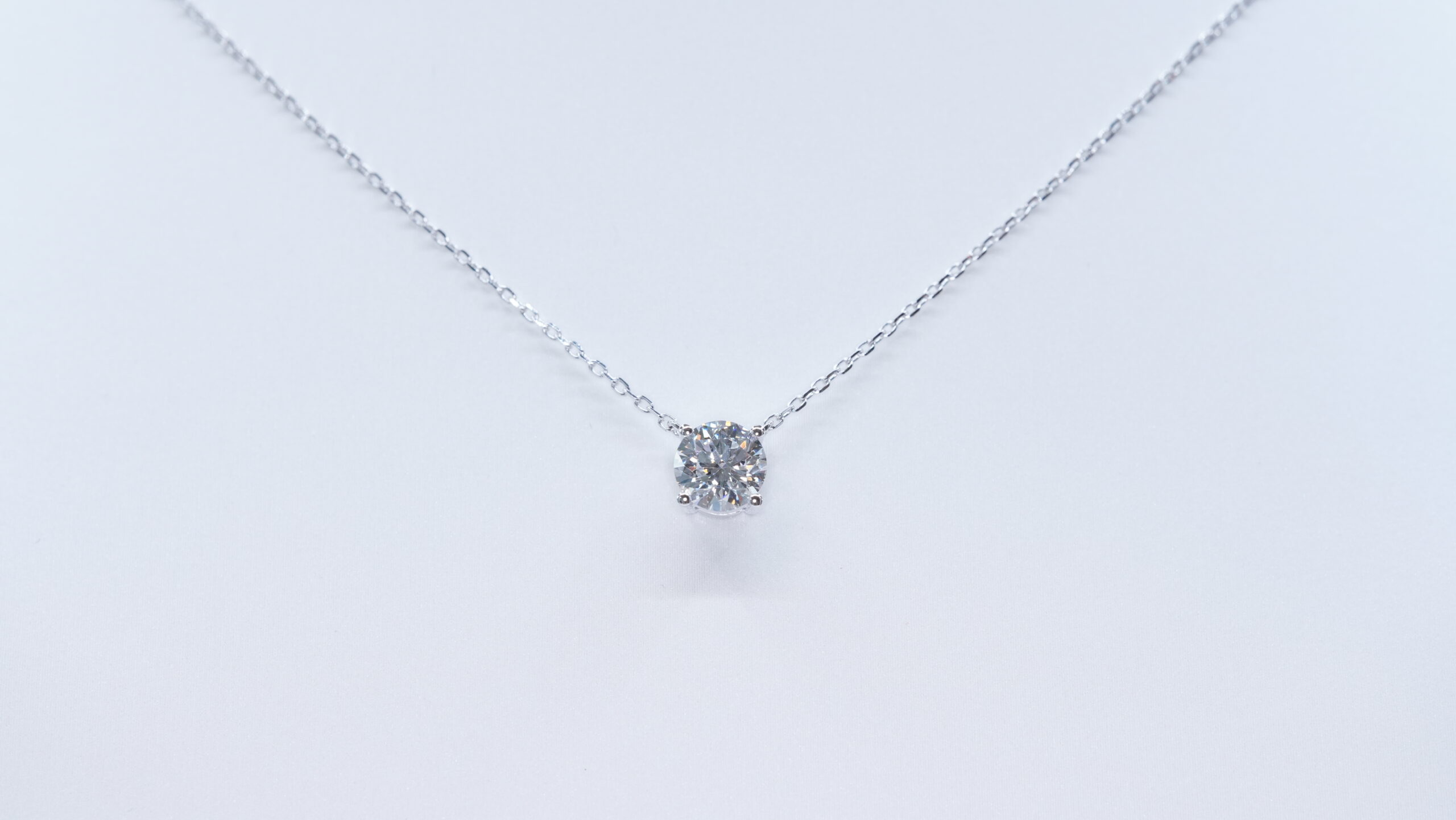 Round laboratory grown diamond necklace Round laboratory grown diamond necklace