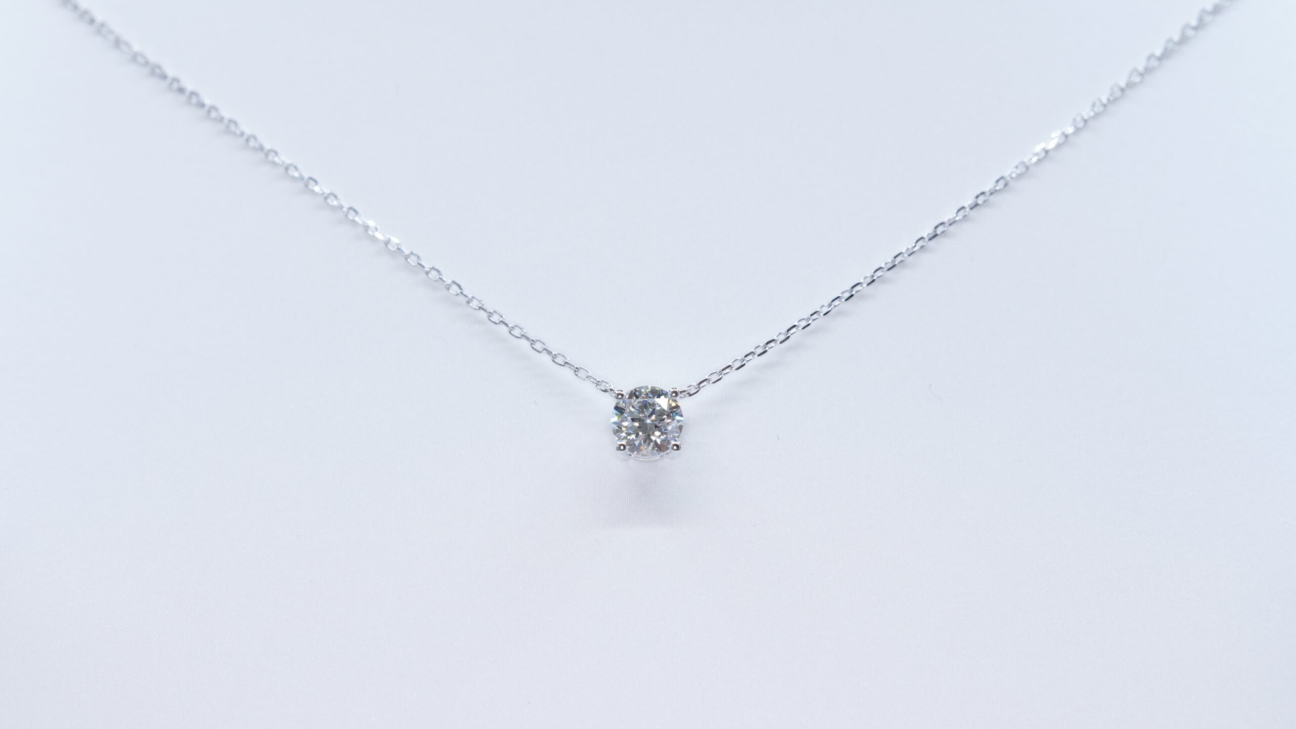 Round laboratory grown diamond necklace Round laboratory grown diamond necklace