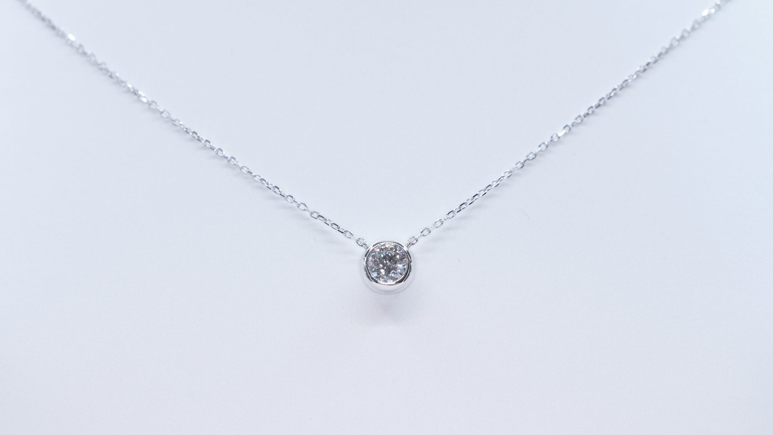 Round laboratory grown diamond necklace Round laboratory grown diamond necklace