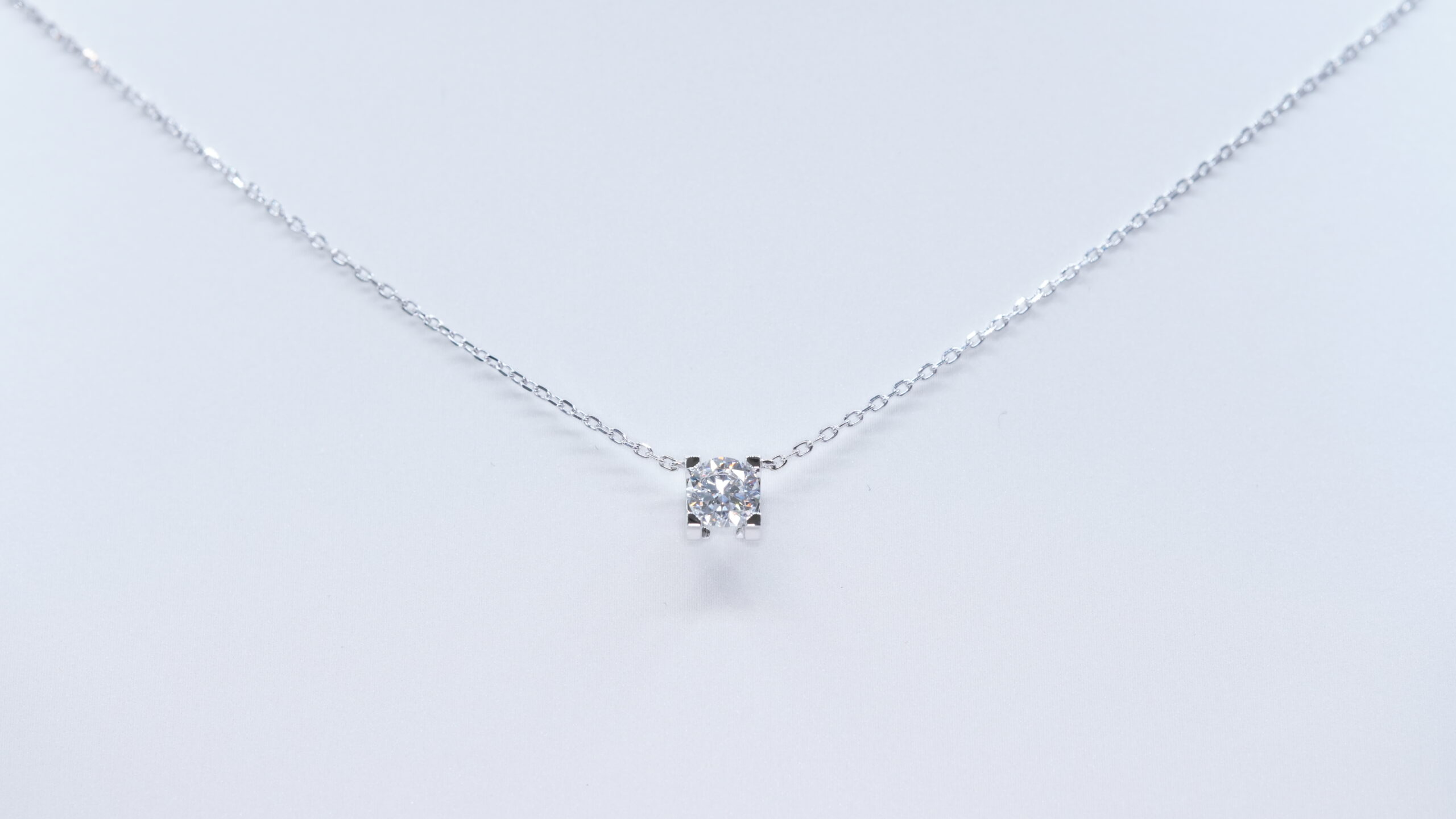 Round laboratory grown diamond necklace Round laboratory grown diamond necklace