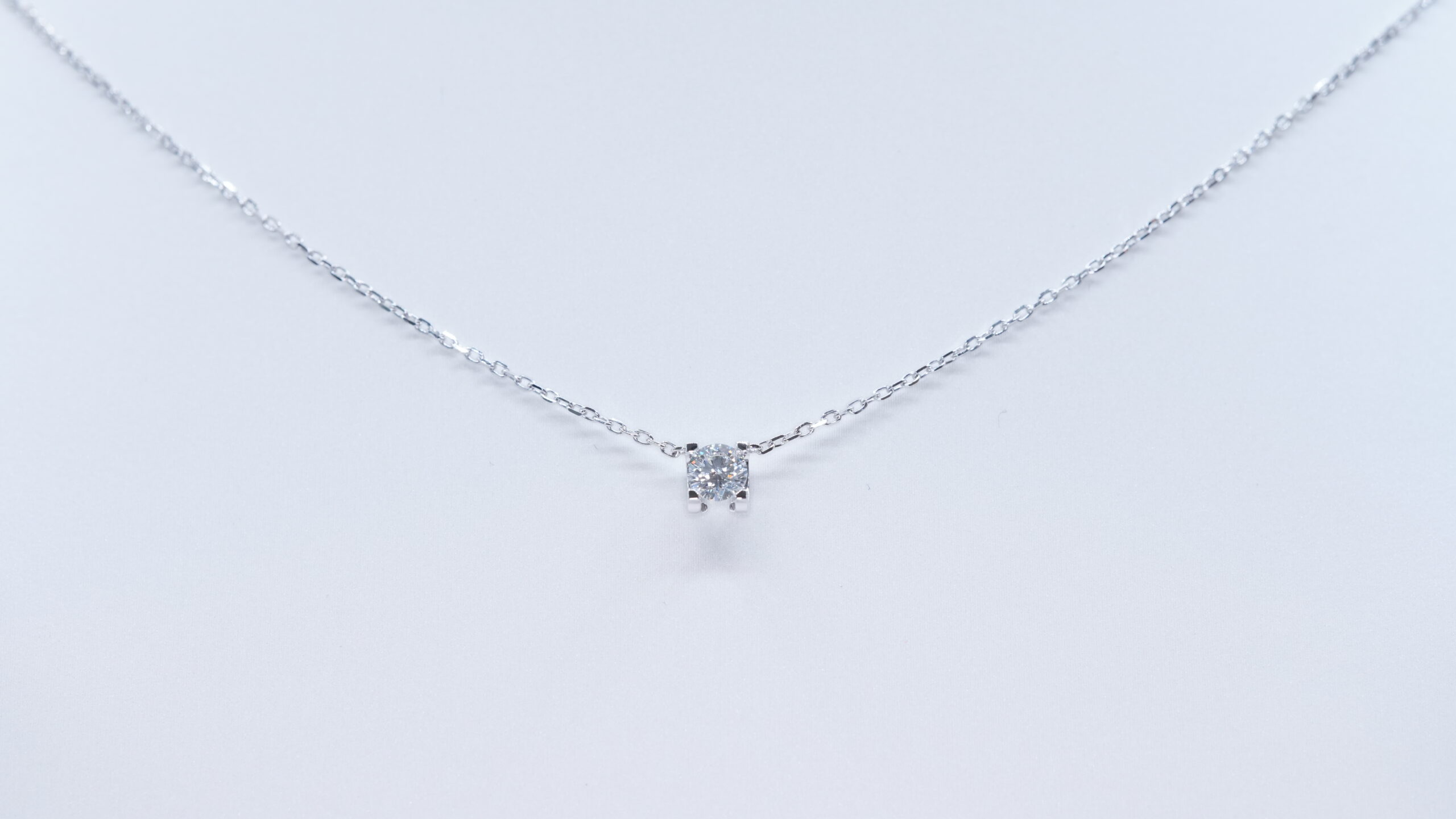 Round laboratory grown diamond necklace Round laboratory grown diamond necklace