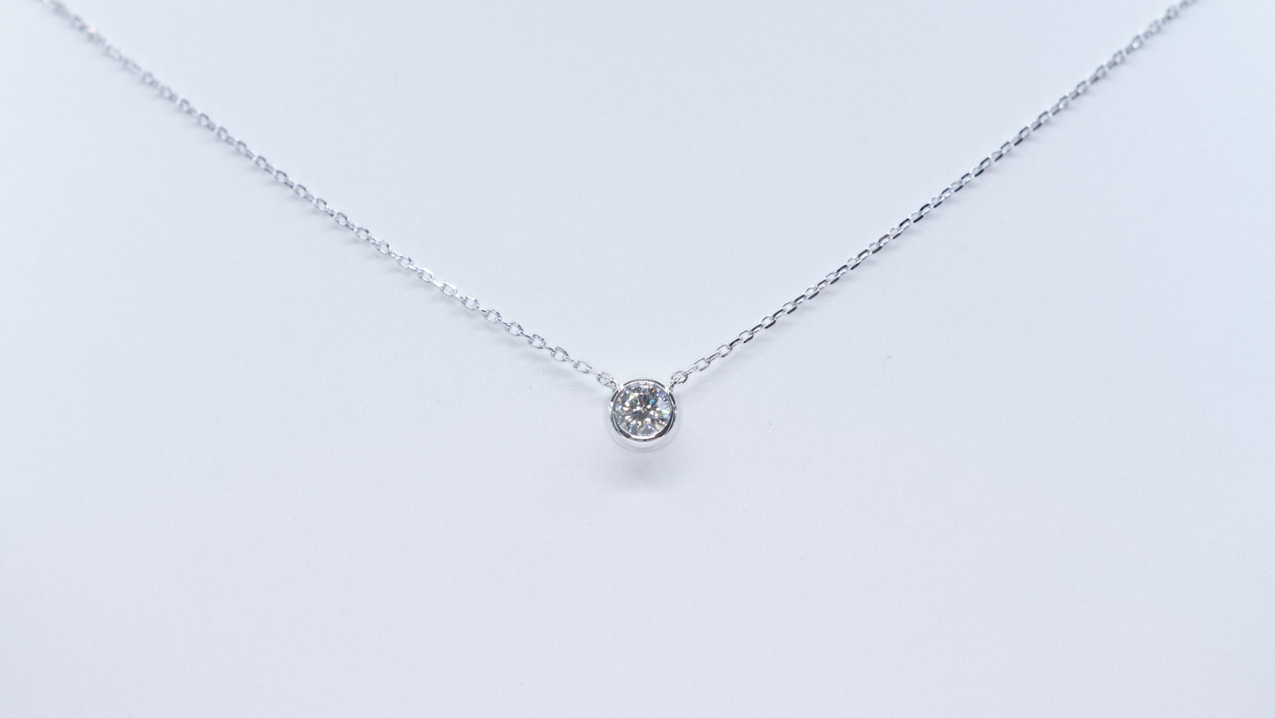 Round laboratory grown diamond necklace Round laboratory grown diamond necklace