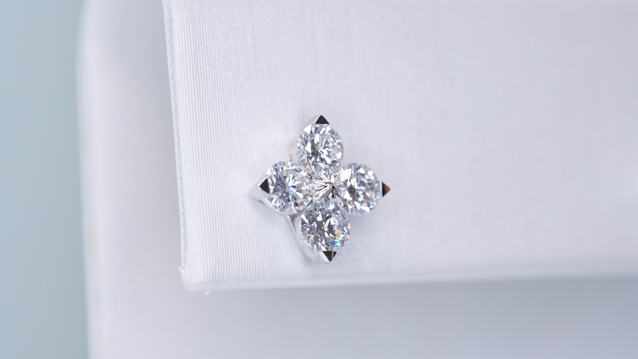 Round laboratory grown diamond earrings Round laboratory grown diamond earrings
