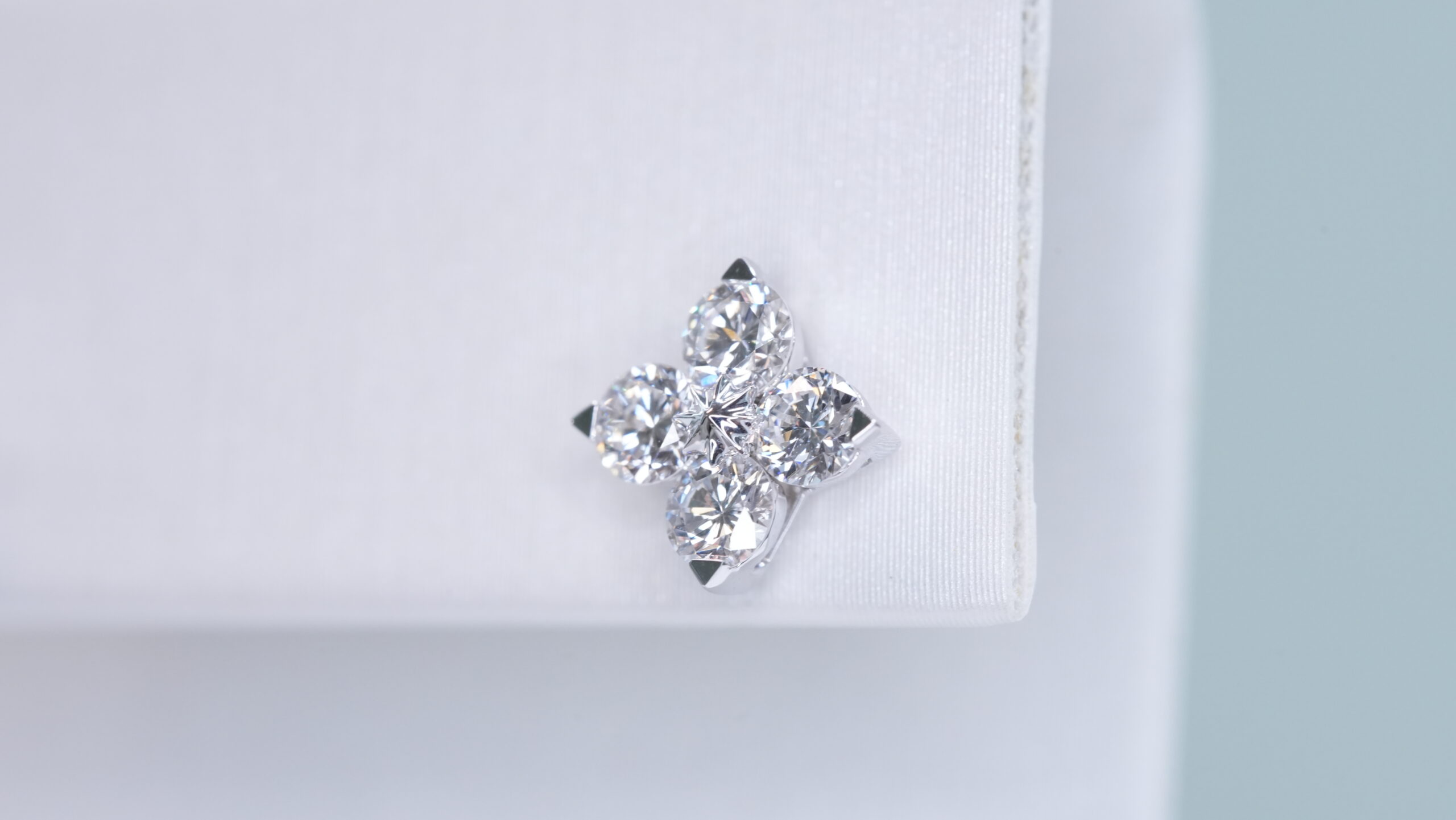 Round laboratory grown diamond earrings Round laboratory grown diamond earrings
